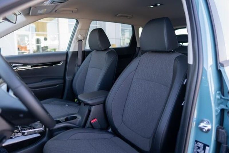 New 2025 Kia Seltos SImage 12