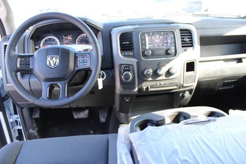 2023 RAM 1500 Classic Tradesman Crew Cab 4x2Image 28