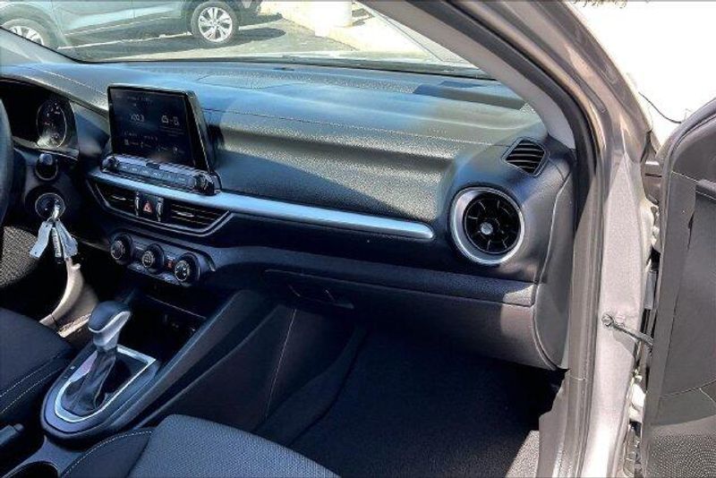 Used 2023 Kia Forte LXSImage 16