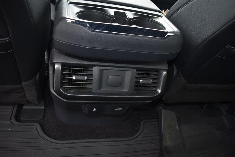 2022 Ford F-150 XLTImage 10