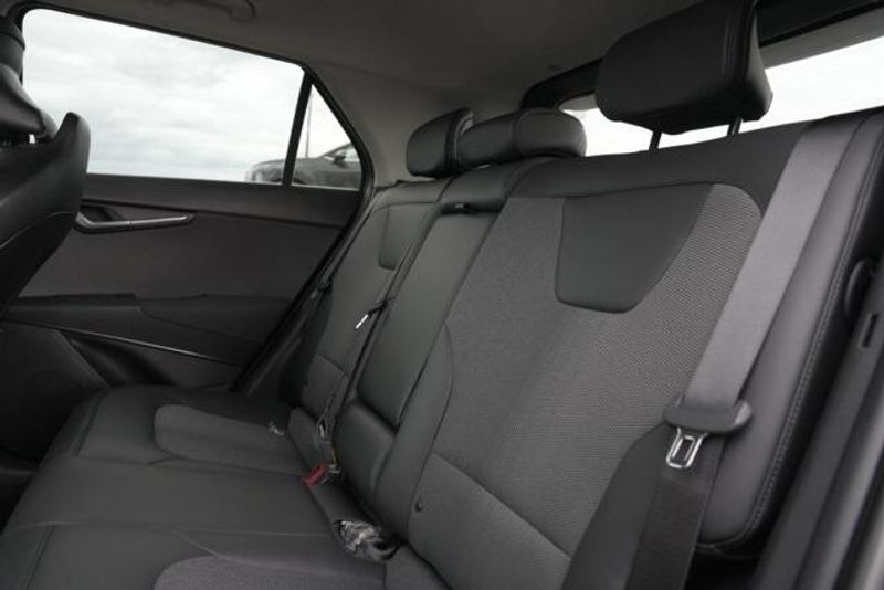 New 2026 Kia Niro EXImage 15