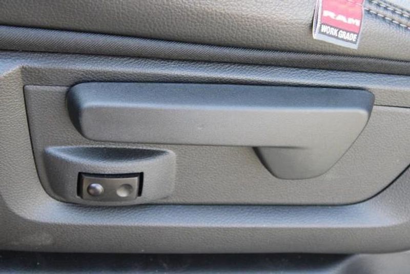 2024 RAM 2500 Tradesman Regular Cab Harbor BodyImage 34