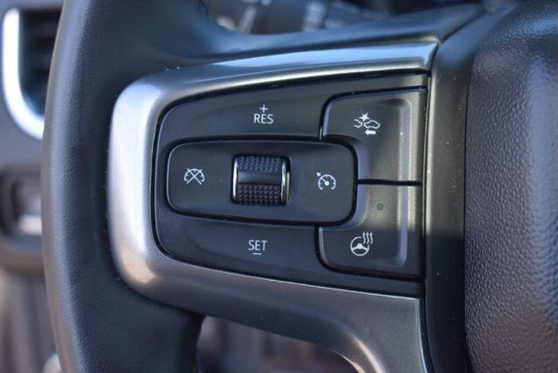 Used 2023 Chevrolet Suburban Z71Image 31