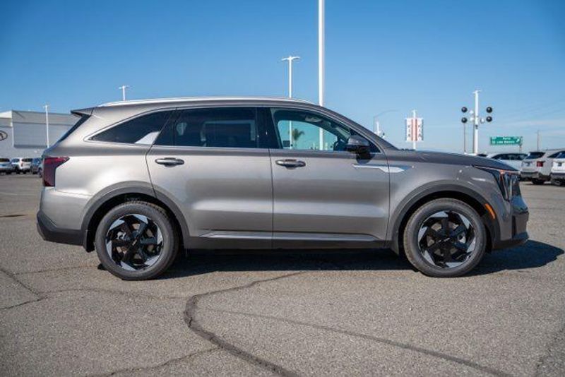 New 2026 Kia Sorento Hybrid EXImage 8