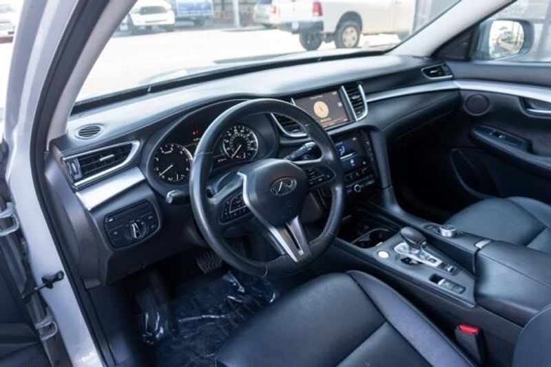 Used 2019 INFINITI QX50 LuxeImage 10