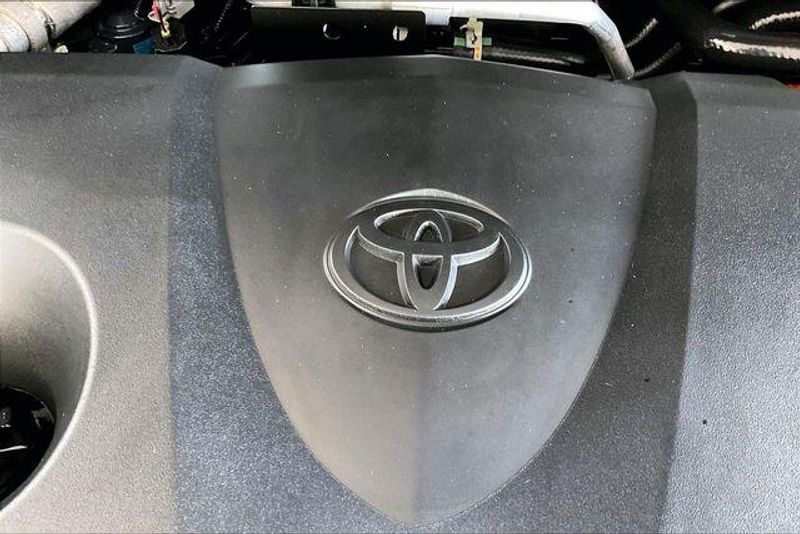 Used 2024 Toyota RAV4 Prime SEImage 32