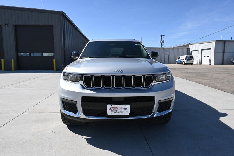 2025 Jeep Grand Cherokee L LimitedImage 3