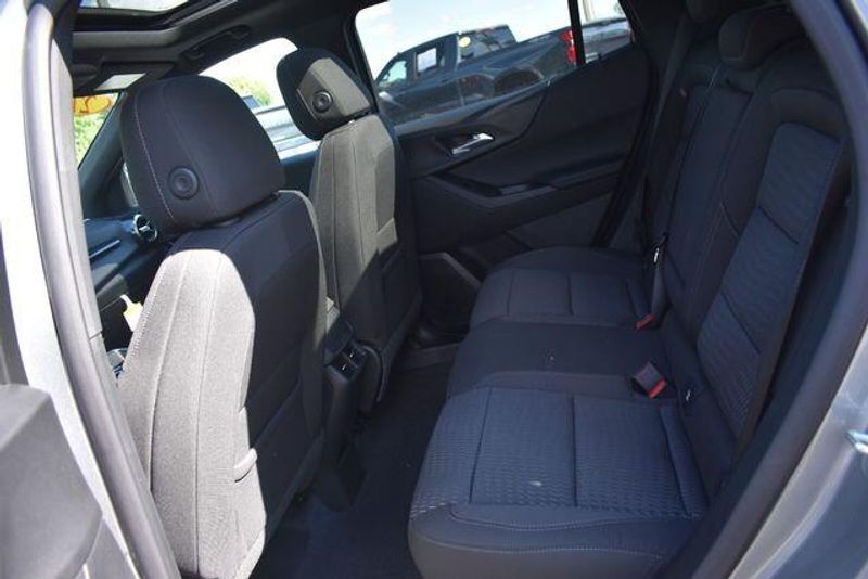 New 2027 Chevrolet Equinox LTImage 19