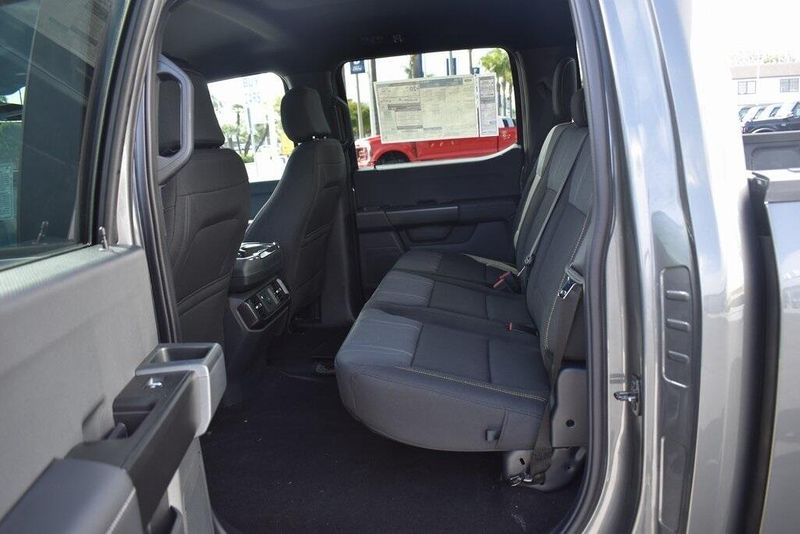 2025 Ford F-150 STXImage 7