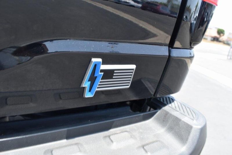 Used 2023 Ford F-150 Lightning XLTImage 8