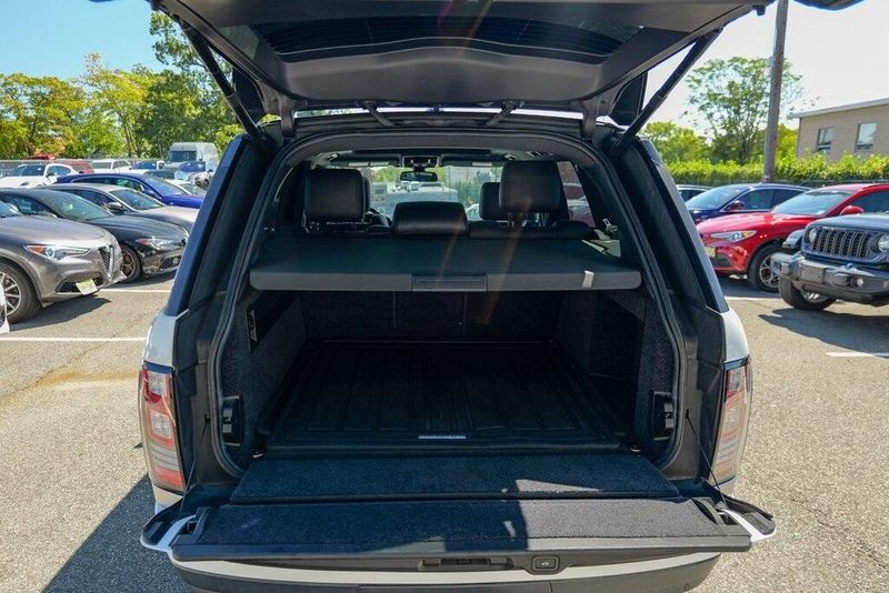 2016 Land Rover Range Rover SuperCharged photo 47