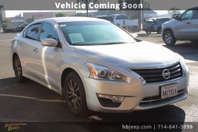 2015 Nissan Altima 2.5 SImage 1