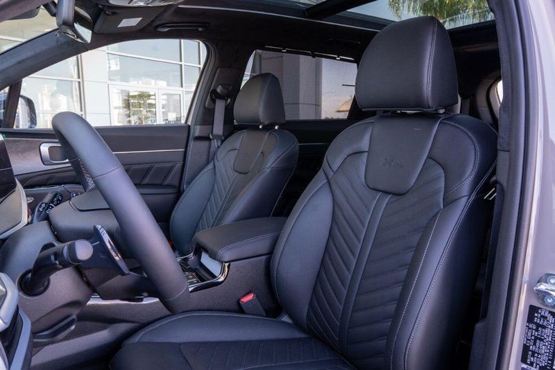 New 2026 Kia Sorento X-Line SX PrestigeImage 12