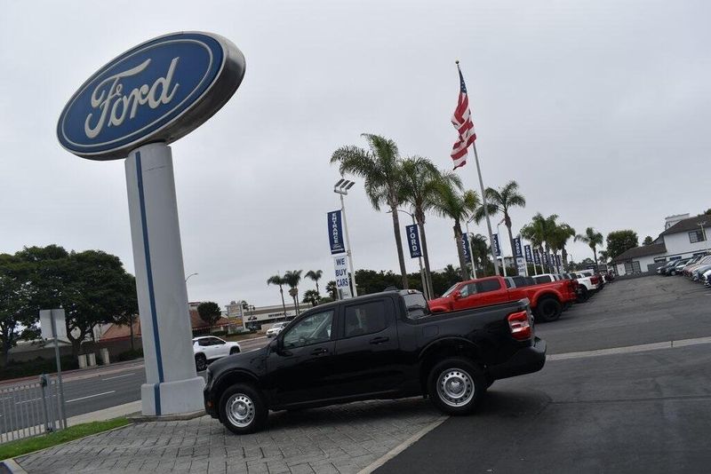 New 2025 Ford Maverick XLImage 18