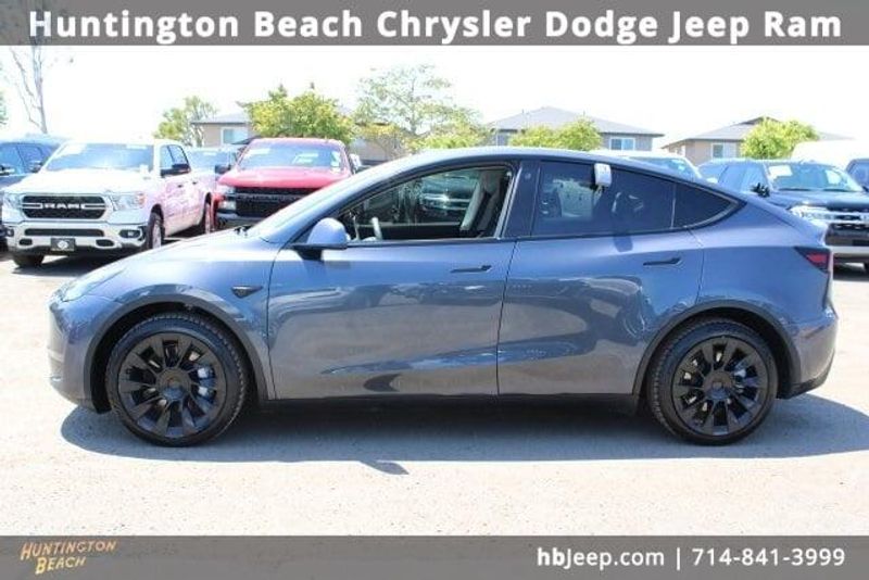2021 Tesla Model Y Long RangeImage 7
