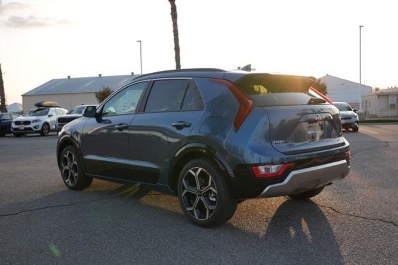 New 2025 Kia Niro EXImage 5