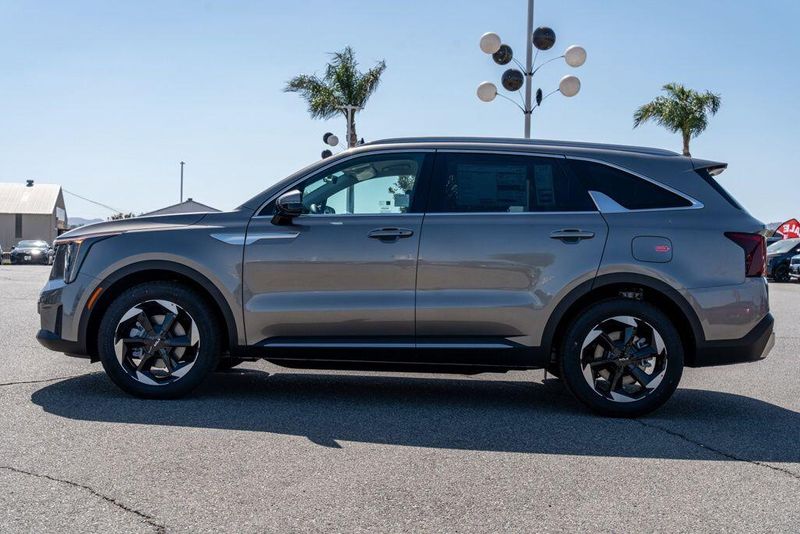 New 2026 Kia Sorento Hybrid EXImage 4