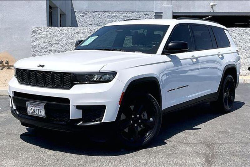 Used 2021 Jeep Grand Cherokee L AltitudeImage 1