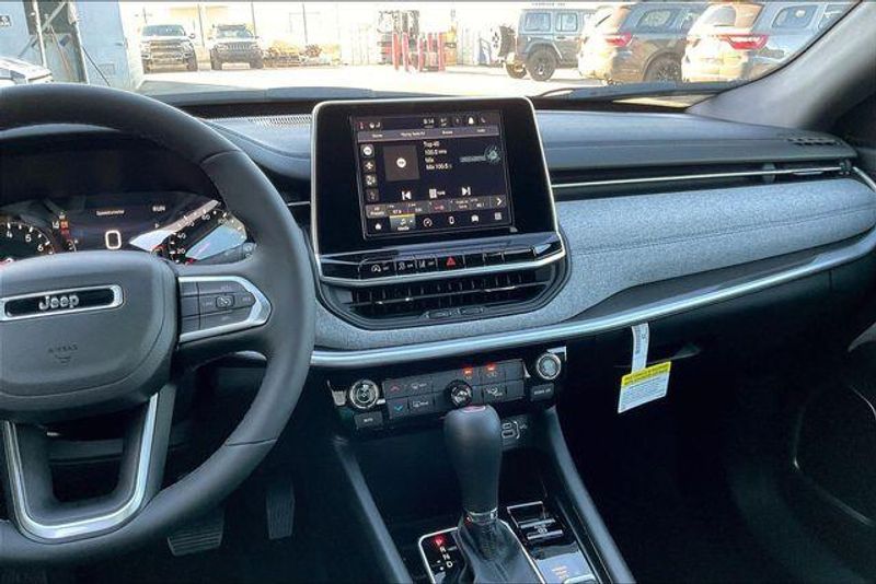 New 2026 Jeep Compass Latitude 4x4Image 5