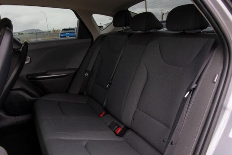 New 2025 Kia K4 LXSImage 14
