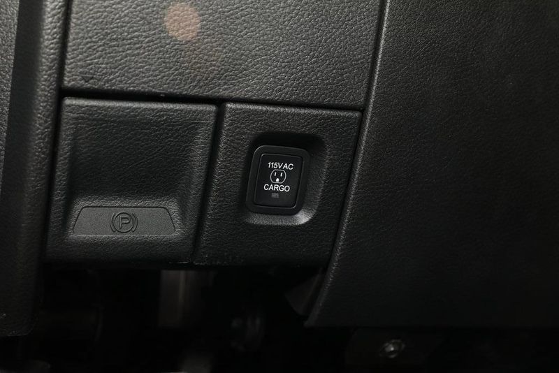 2025 RAM 3500 Laramie Crew Cab 4x4 8