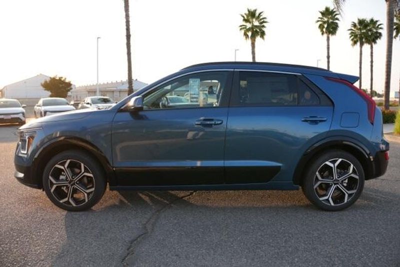 New 2025 Kia Niro EXImage 4