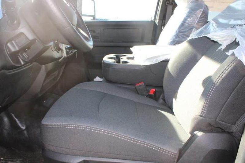 2023 RAM 2500 Tradesman Crew Cab 4x2 Long BoxImage 38