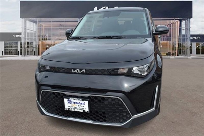 2024 Kia Soul LXImage 8