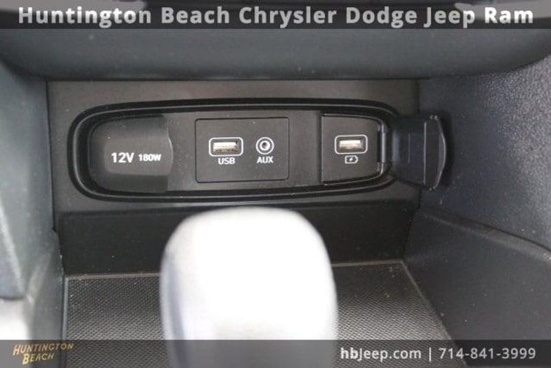 2020 Hyundai Santa Fe SEImage 27