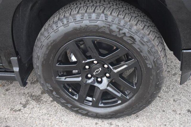 Used 2025 Chevrolet Silverado 1500 High CountryImage 11
