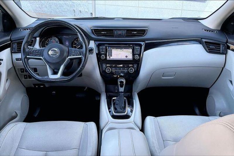 Used 2018 Nissan Rogue Sport SLImage 15