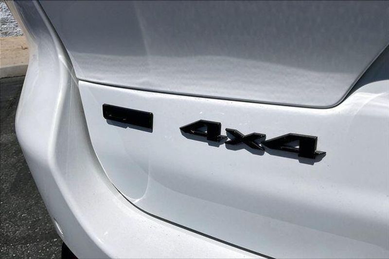 Used 2021 Jeep Grand Cherokee L AltitudeImage 7