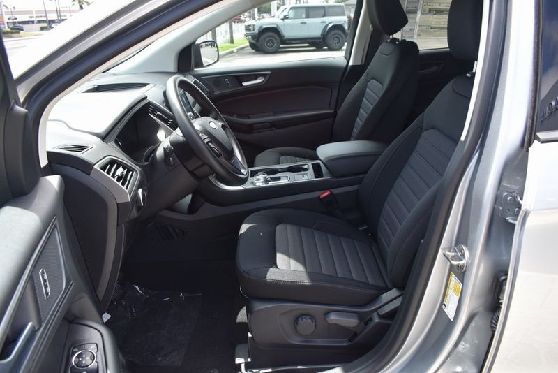 2024 Ford Edge SEImage 14