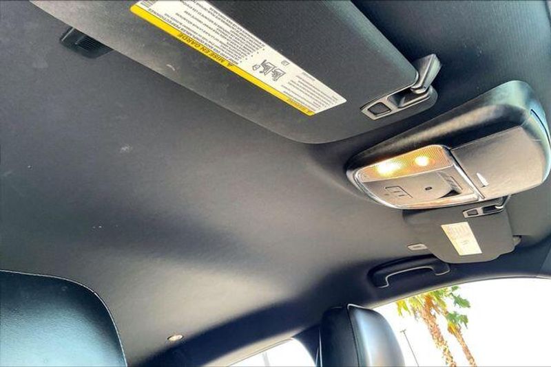 Used 2021 Jeep Grand Cherokee Laredo XImage 29