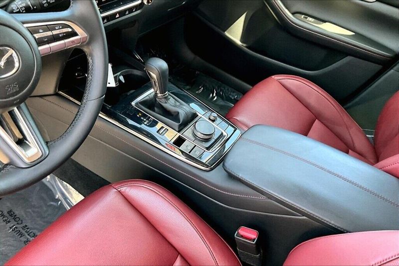 2022 Mazda CX-30 2.5 S Carbon EditionImage 10