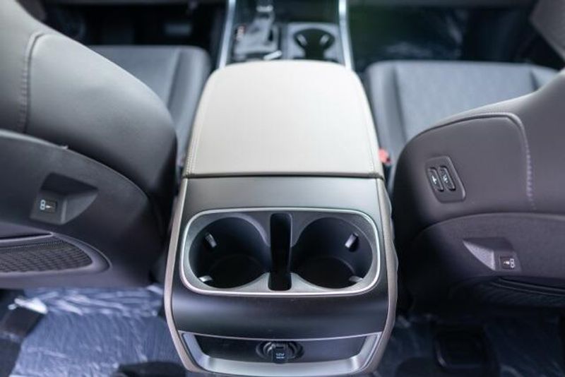 New 2026 Kia Carnival EXImage 18