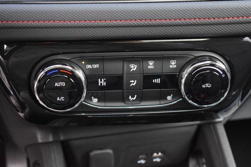 New 2025 Chevrolet TrailBlazer RSImage 35