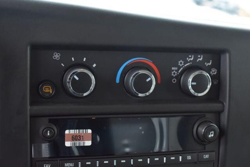 New 2025 Chevrolet Express 3500 Work VanImage 27