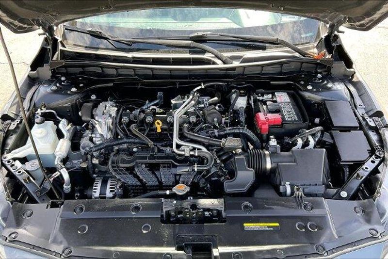 Used 2025 Nissan Altima 2.5 SImage 9