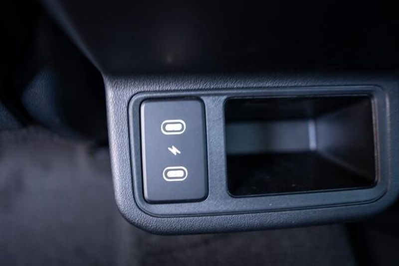 New 2025 Kia K4 LXSImage 16