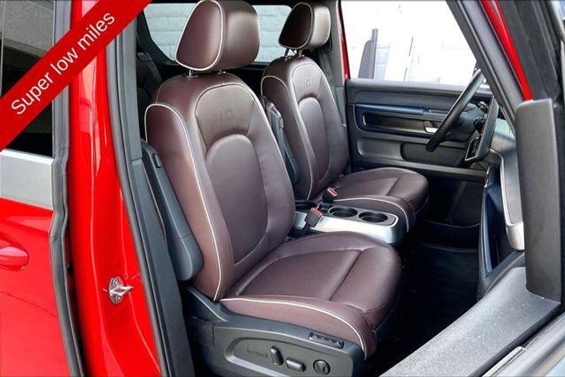 Used 2025 Volkswagen ID. Buzz Pro S PlusImage 6