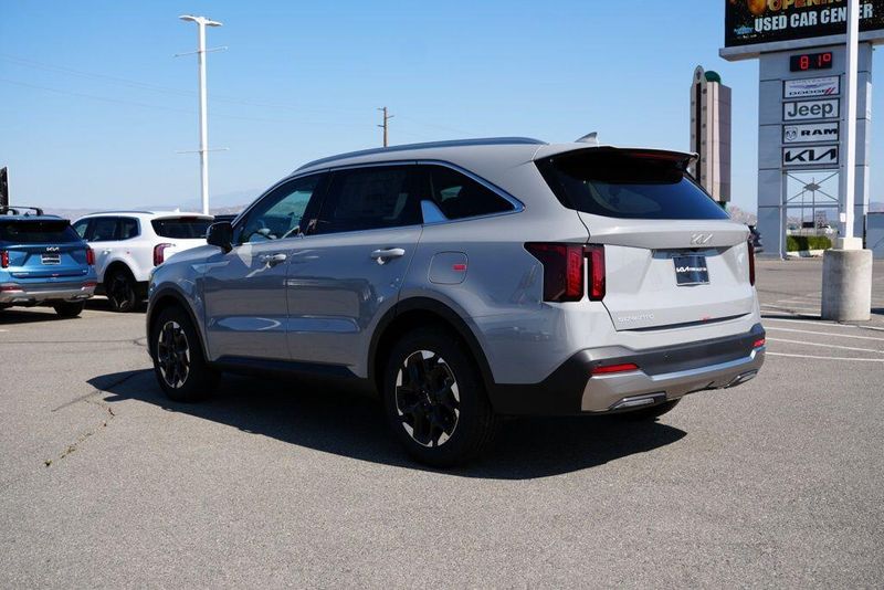 New 2026 Kia Sorento EXImage 6