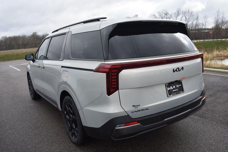 New 2026 Kia Carnival Hybrid SX PrestigeImage 6