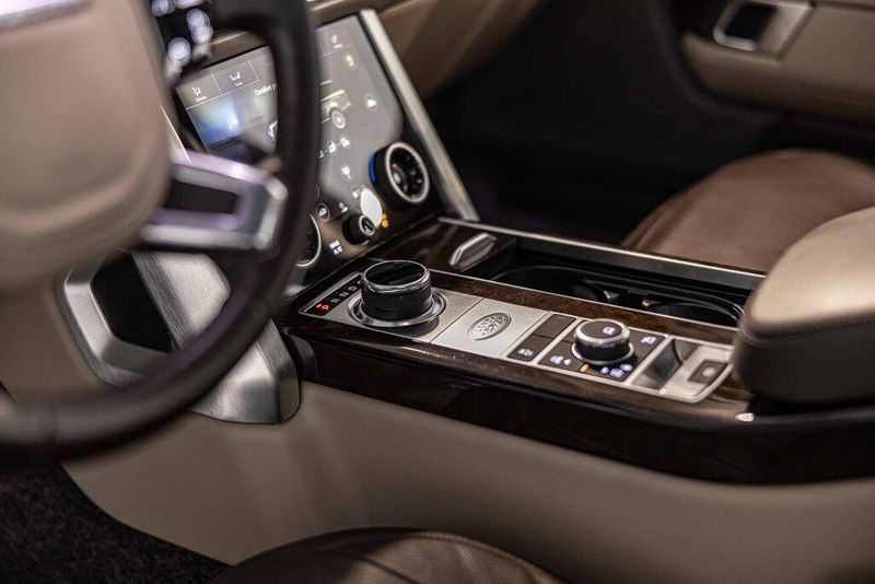2020 Land Rover Range Rover SuperCharged photo 20