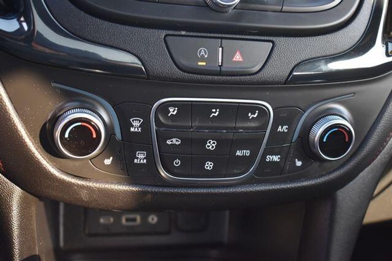 Used 2023 Chevrolet Equinox RSImage 32