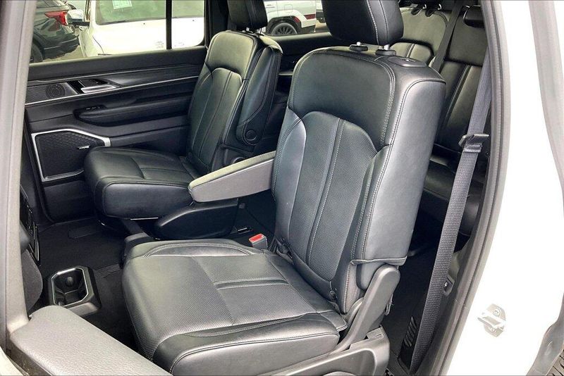 2024 Jeep Wagoneer Series IIIImage 25