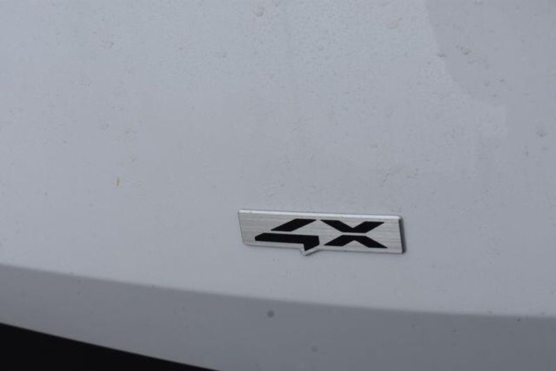 New 2026 Kia Sportage EXImage 16