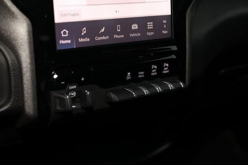 2025 RAM 2500 Tradesman Crew Cab 4x4 6