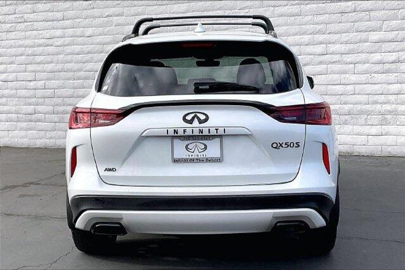 Used 2023 INFINITI QX50 SportImage 3