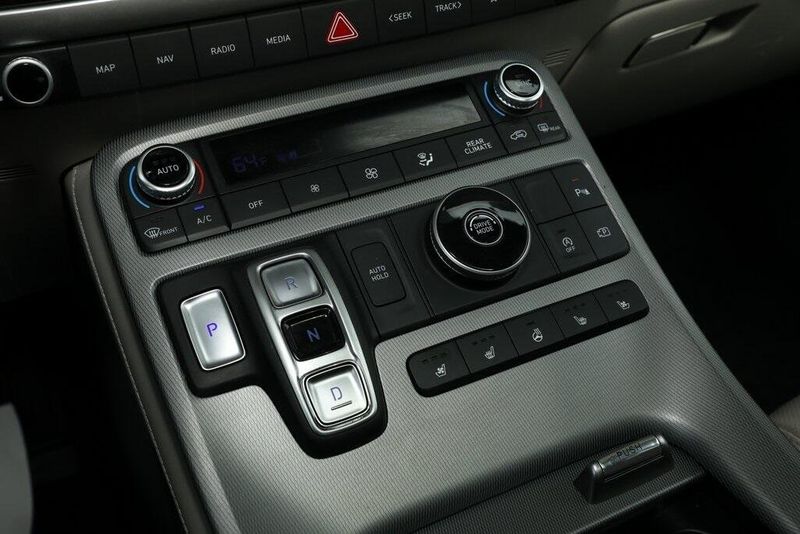 2024 Hyundai Palisade LimitedImage 19